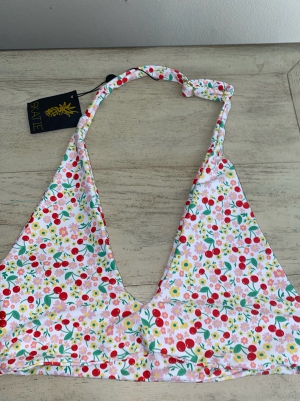 NWT Skatie CASEY TOP, Size Small, Carmel Cherry print, adjustable strap